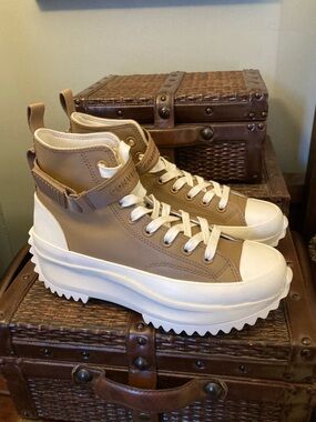 Converse Leather Run Star Hike High Platform Sand Dune